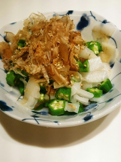 イカおくらのめんつゆ胡麻和え-レシピのメイン写真