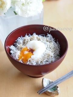 簡単♪しらす丼 温玉のせ-レシピのメイン写真
