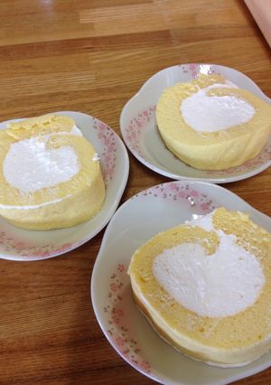 しっとり＆ふわっなロールケーキ-レシピのメイン写真