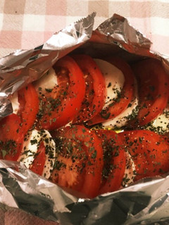 カプレーゼのホイル焼き-レシピのメイン写真