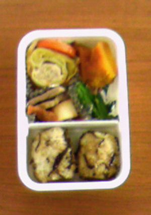 ウマウマ！ゴマ昆布まぜおにぎり-レシピのメイン写真