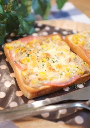 朝食☆ハムツナコーンマヨチーズトースト♪-レシピのメイン写真