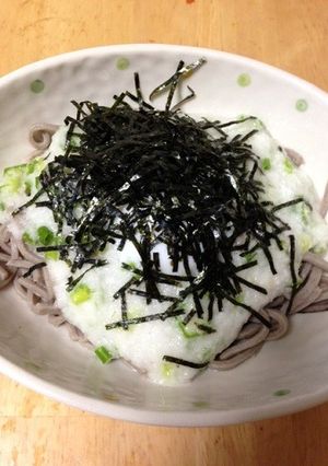 オクラと長芋のトロロかけそば、温泉卵のせ-レシピのメイン写真