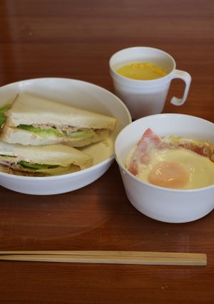 キャンプのごはん　サンドイッチ＆目玉焼き-レシピのメイン写真
