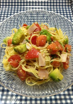 簡単☆トマト♡アボカド♡ハムの冷製パスタ-レシピのメイン写真
