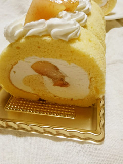 香りも幸せ♪桃のシフォンロールケーキ♪-レシピのメイン写真
