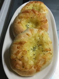 お惣菜パン☆うまうまWチーズパン☆-レシピのメイン写真