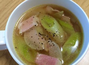 ほっこり♡長ネギと大根、ベーコンのスープ-レシピのメイン写真