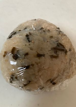 だしと塩昆布おにぎり-レシピのメイン写真