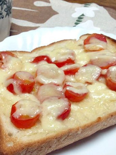 トマトチーズトースト-レシピのメイン写真