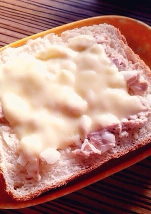 ツナマヨオニオンでチーズトースト！-レシピのメイン写真