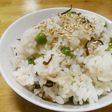 塩昆布とじゃこ入り豆ご飯