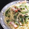 ゴーヤとベーコンとキノコのシンプルパスタ