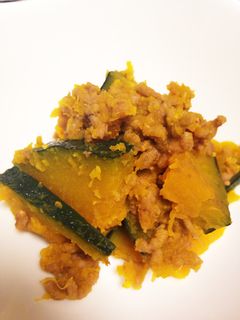 フライパンで作るかぼちゃのそぼろ煮-レシピのメイン写真