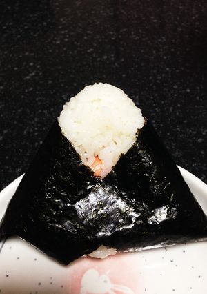 なんちゃって天むすのおにぎり-レシピのメイン写真