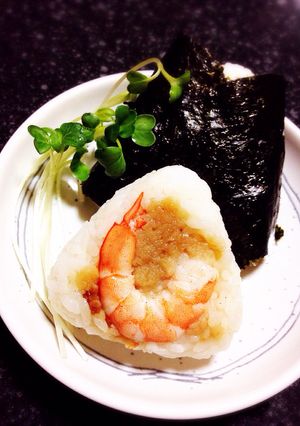 なんちゃって天むすのおにぎり（改）-レシピのメイン写真