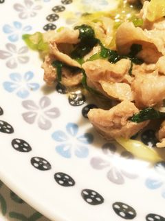 しそ大量消費。しそと豚肉の炒め物-レシピのメイン写真