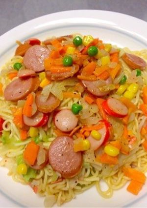 UFO焼きそばをアレンジしてみたw-レシピのメイン写真
