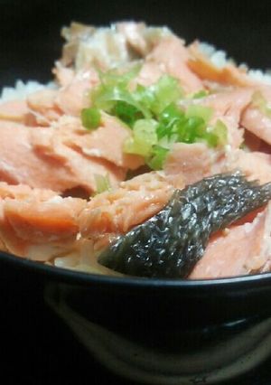 鮭丼-レシピのメイン写真