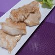 塩麴とポン酢で鶏むね肉の柔らか照り焼き