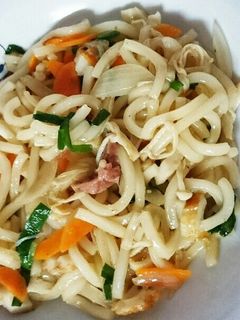 プルコギのタレで幼児と焼きうどん♪-レシピのメイン写真