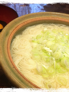 《簡単ヘルシー》すき焼き風釜玉素麺-レシピのメイン写真