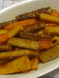 ごぼうと人参と魚肉ソーセージの甘辛炒め-レシピのメイン写真