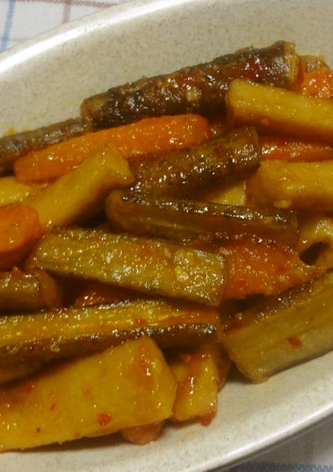 ごぼうと人参と魚肉ソーセージの甘辛炒め-レシピのメイン写真