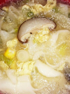 余った餃子の皮で中華スープ-レシピのメイン写真