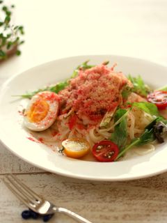 冷凍トマトで太陽のサラダうどん-レシピのメイン写真