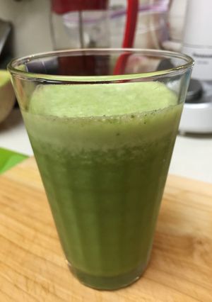 栄養満点ケールのスムージー-レシピのメイン写真