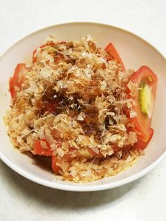 トマトおかかめんつゆサラダ-レシピのメイン写真