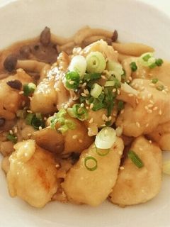 簡単!上手い!鶏ささみとしめじの炒め物-レシピのメイン写真