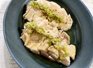 レンジで簡単！蒸し鶏のレモンねぎ醤油かけ-レシピのメイン写真