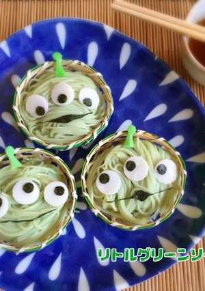 リトルグリーン麺ʕ ⊙⊙⊙ʔキャラ麺-レシピのメイン写真
