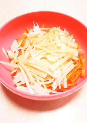 大根人参めんつゆサラダ-レシピのメイン写真