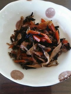 切って!炒めて!煮るだけ!ひじきの煮物-レシピのメイン写真