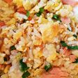 残った鮭で鮭チャーハン
