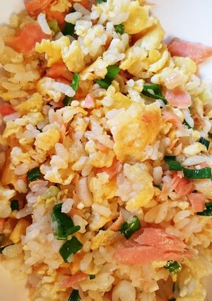 残った鮭で鮭チャーハン-レシピのメイン写真
