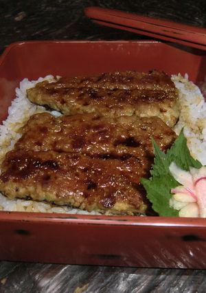 とんとん蒲焼き重-レシピのメイン写真