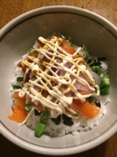 おくらとオニオンのサーモン丼-レシピのメイン写真