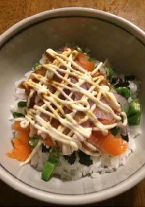 おくらとオニオンのサーモン丼-レシピのメイン写真