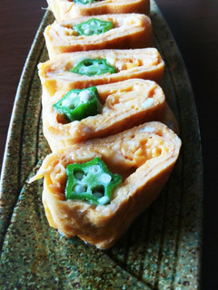 オクラとチーズ入り卵焼き-レシピのメイン写真