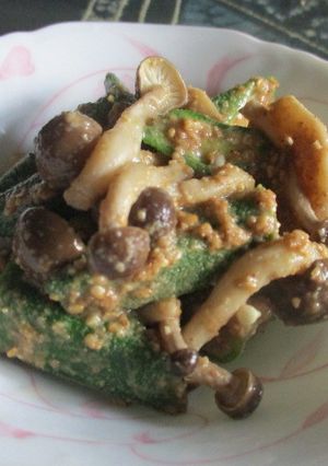 おひとりさまのオクラとしめじの麺つゆ和え-レシピのメイン写真