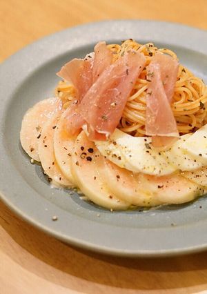 絶品 秘密の 桃モッツァレラの冷製パスタ-レシピのメイン写真