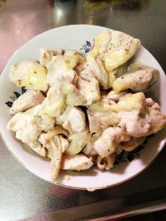 安くて簡単!鶏胸肉のチーズ焼き!-レシピのメイン写真