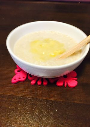 離乳食中期。3分でバナナ入りオートミール-レシピのメイン写真