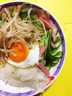 スライス梨ともやしと☆ラ王の冷やし中華-レシピのメイン写真