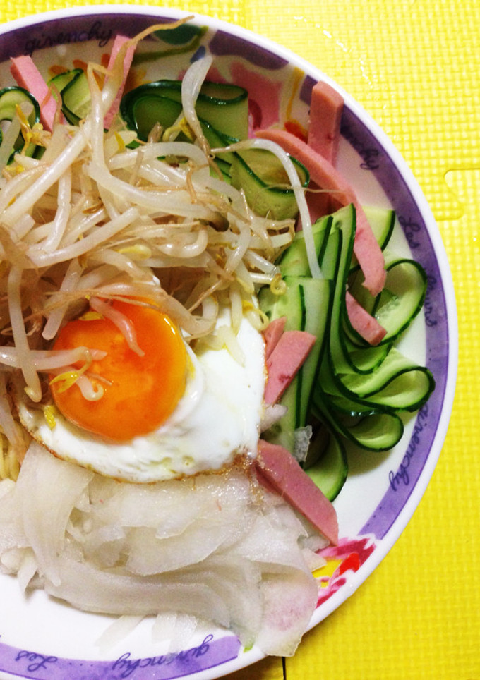 スライス梨ともやしと☆ラ王の冷やし中華-レシピのメイン写真