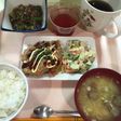残り焼きそばで定食